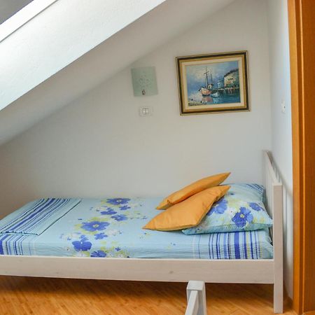 Apartment Sopta Makarska Exterior foto